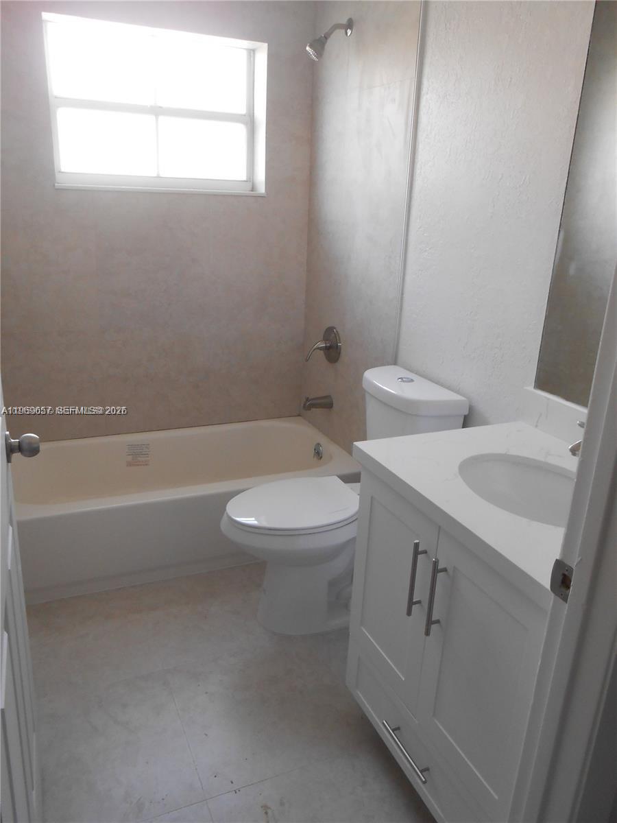 CHAPEL TRAIL II - Residential Lease