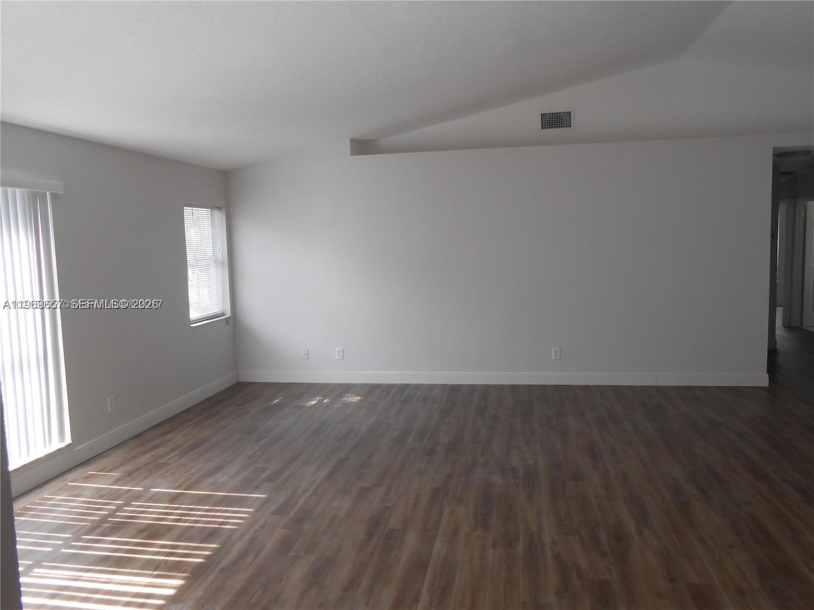 CHAPEL TRAIL II - Residential Lease