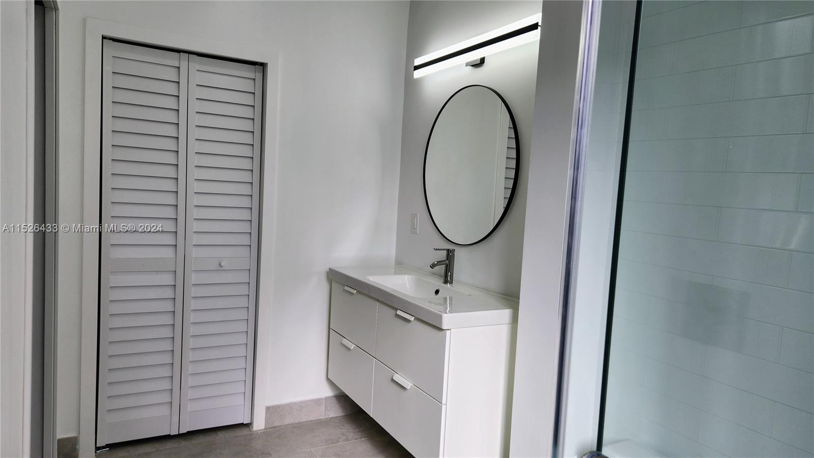 ROSEMOUNT - Residential Lease