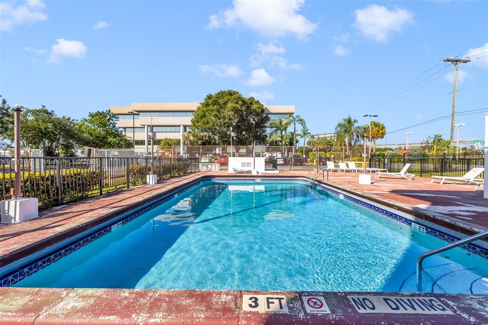 GOLDEN GATE APARTMENTS CO - Residential