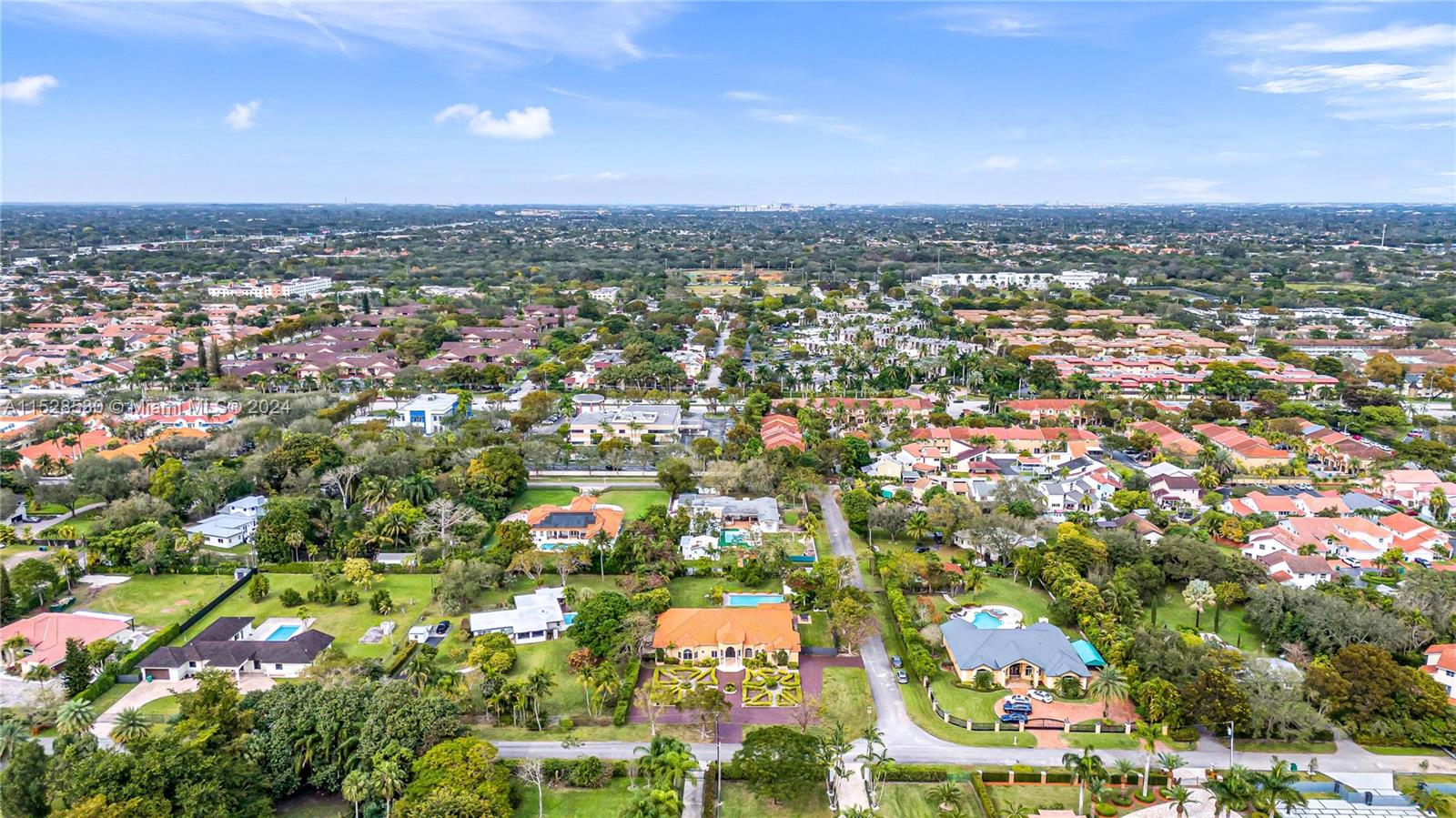 10901 SW 91st St, Miami, Florida, 33176, United States, 4 Bedrooms Bedrooms, ,4 BathroomsBathrooms,Residential,Active,10901 SW 91st St,1666847