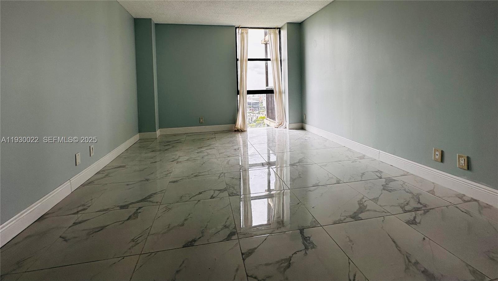 CORONADO CONDO- TOWER II - Residential