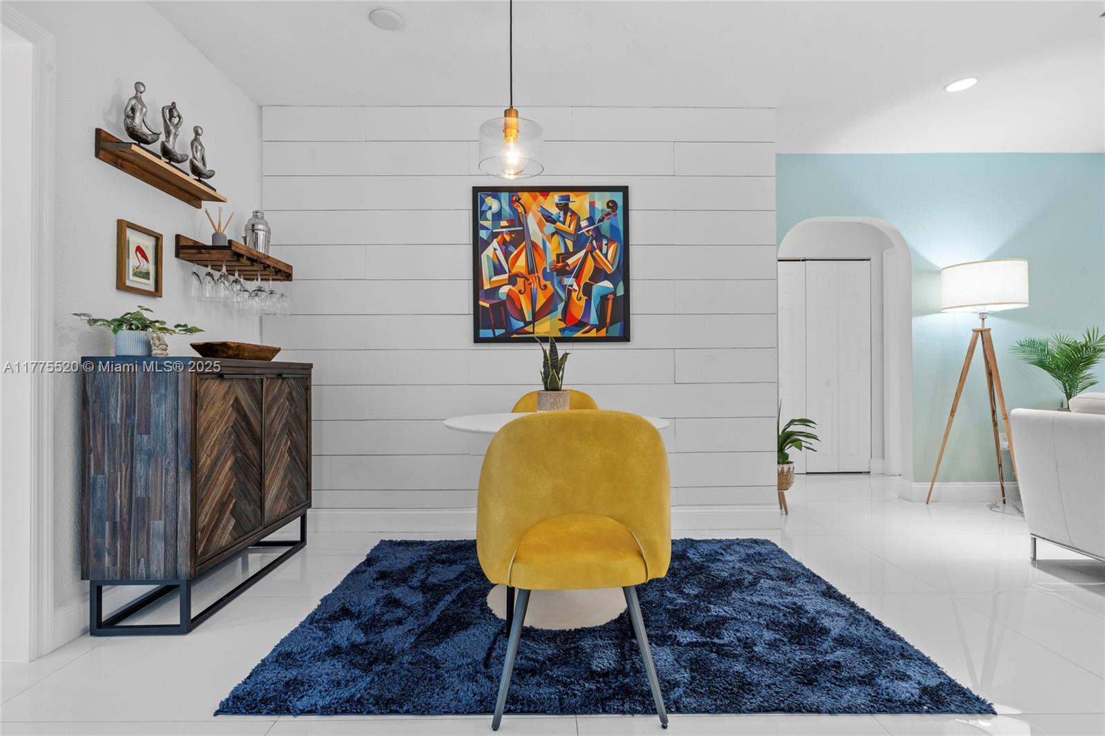 775 NW 44th St
