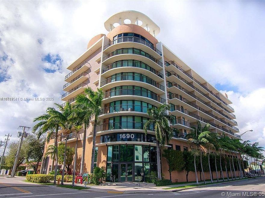 COZY ROOM with an oversized balcony boasting panoramic city & Miami views. Features include a modern open kitchen, 9-ft ceilings, quartz countertops, tile floors, built-in closets, impact windows/doors & new stainless-steel appliances. Lease options 1 Year: $850/mo. junior bedroom w/ ensuite bath. Parking Included. Also available 6 months: $900.00 junior W/parking. Prime location near Coral gables, Brickell City Centre, dining, Metrorail, I-95, Downtown.