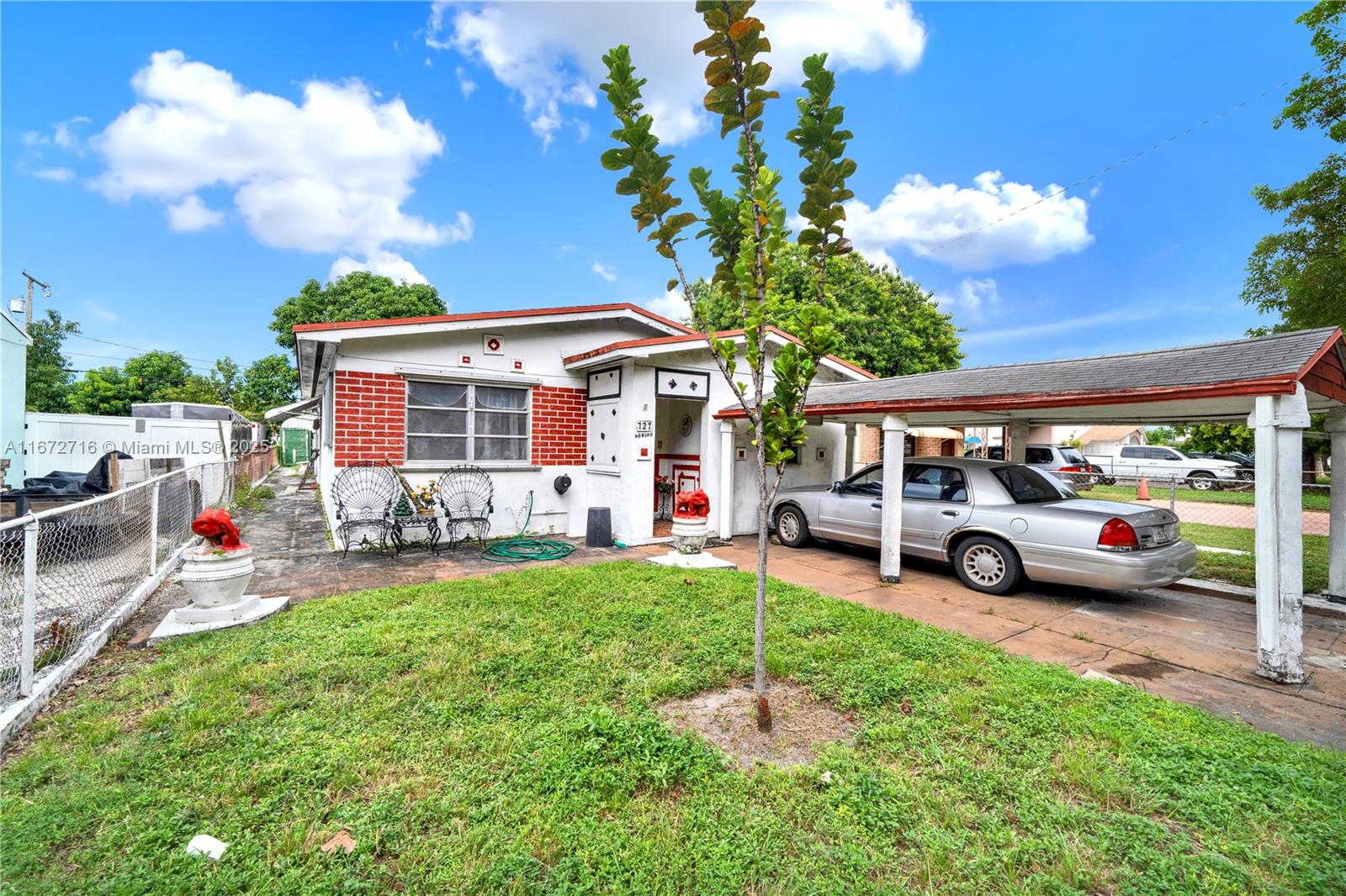 Blank canvas ready for your personal touch. Endless potential in great location in Hialeah. The property offers 3 beds, 1.5 baths and an additional 28' x 15' (420 sqft) Florida Room addition done with permits in 1970, copy of permits available upon request. Its truly a must see.