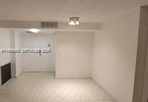 WINSTON TOWERS 100 CCONDO - Residential