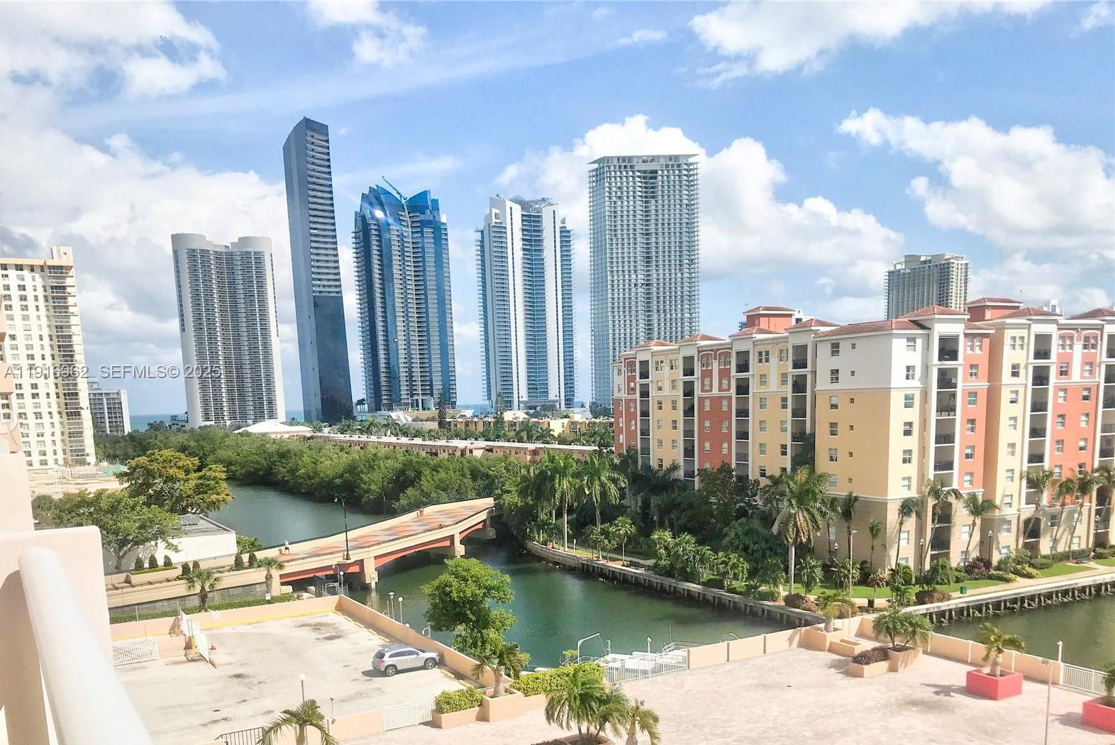 WINSTON TOWERS 100 CCONDO - Residential