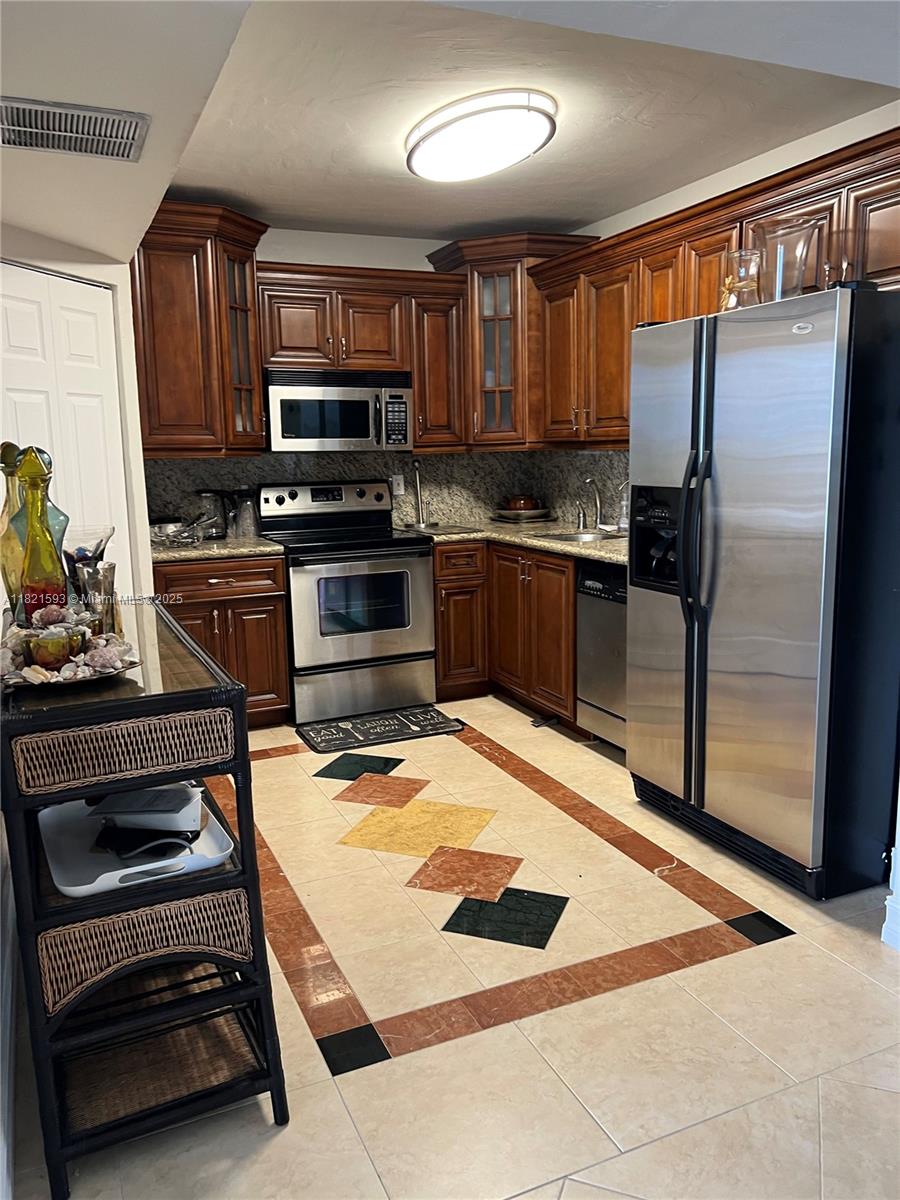 MANATEE CONDO - Residential