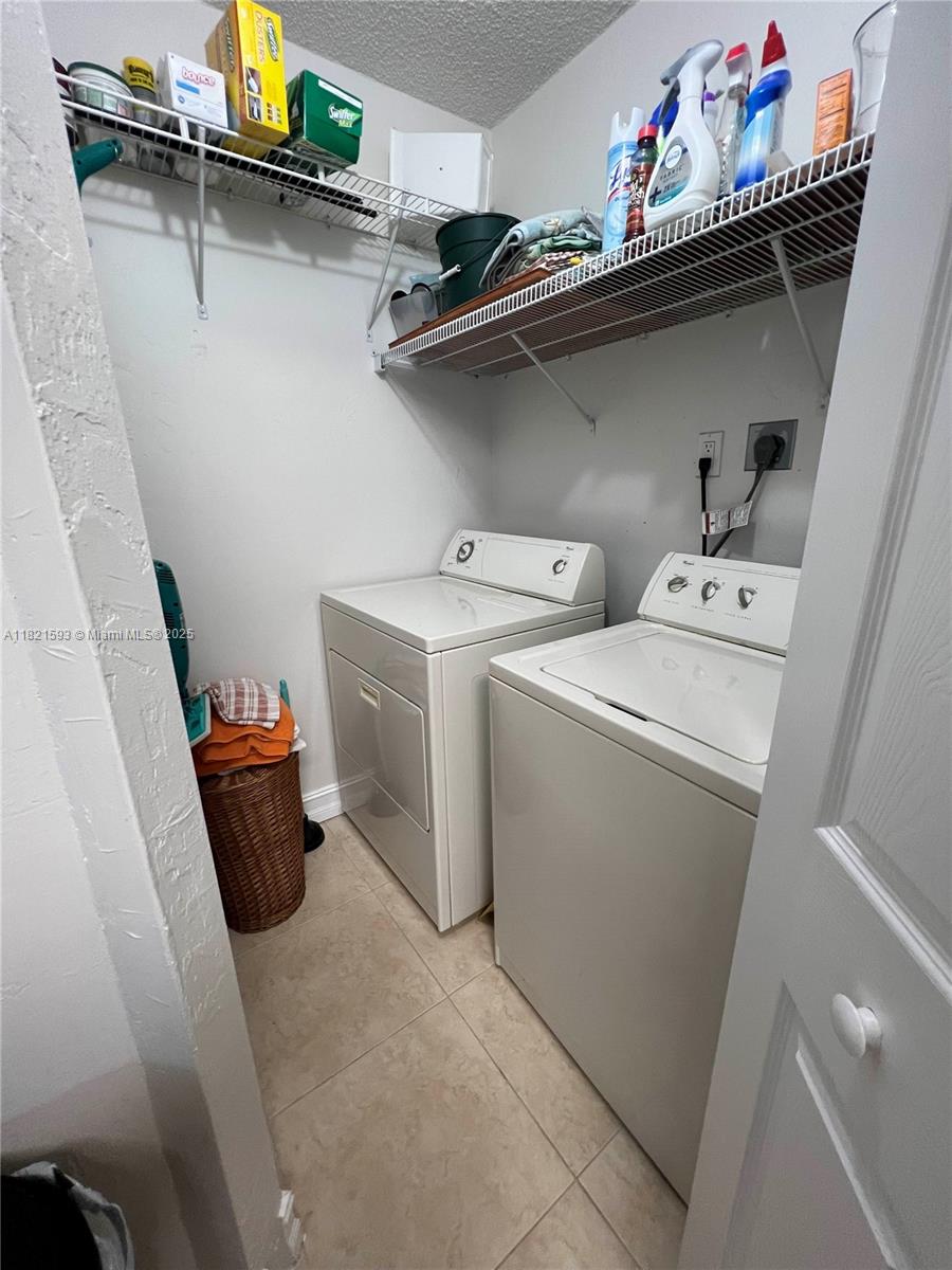 MANATEE CONDO - Residential