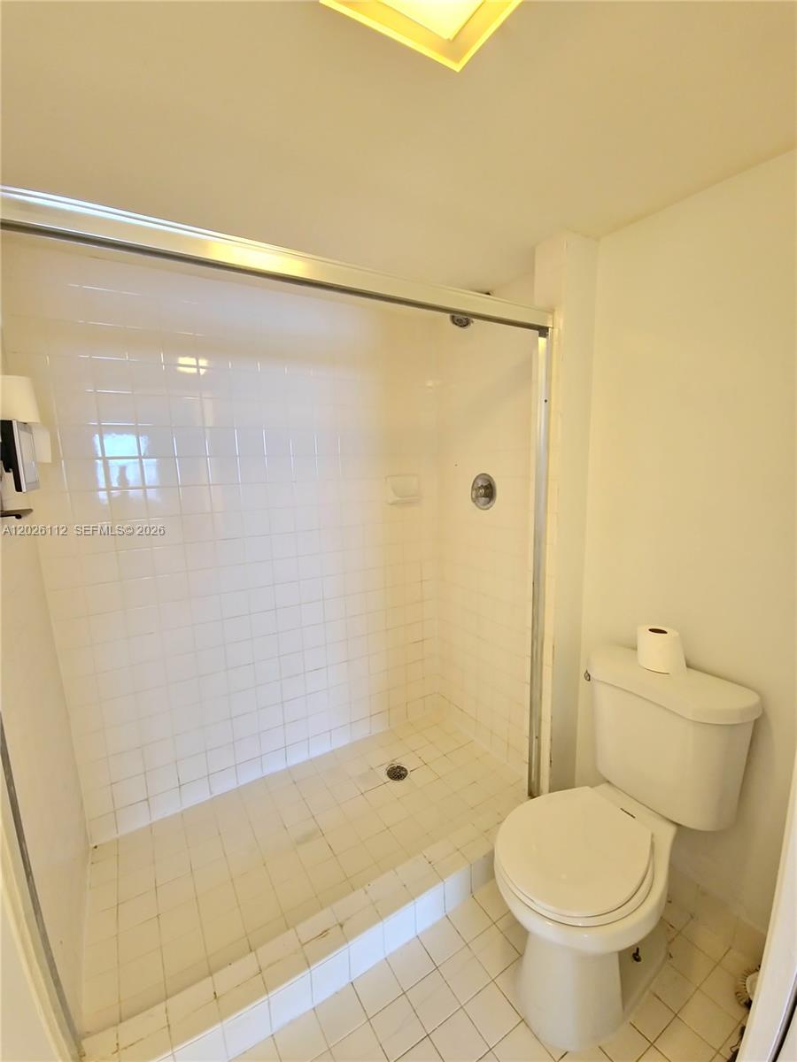 KEYS GATE CONDO NO ONE - Residential