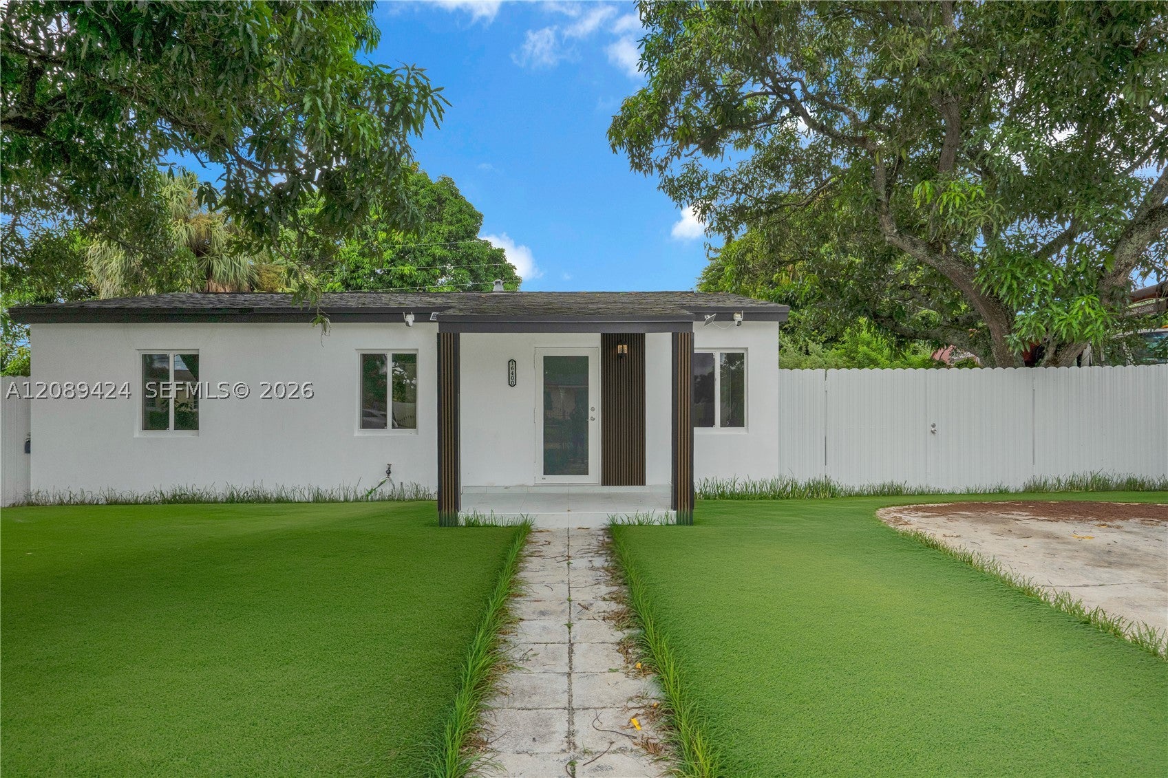 16400 NW 17th Ct