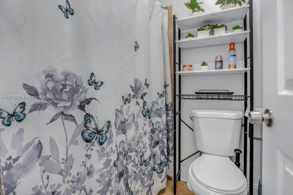 MEADOW WOOD MANOR SEC 8 - Residential