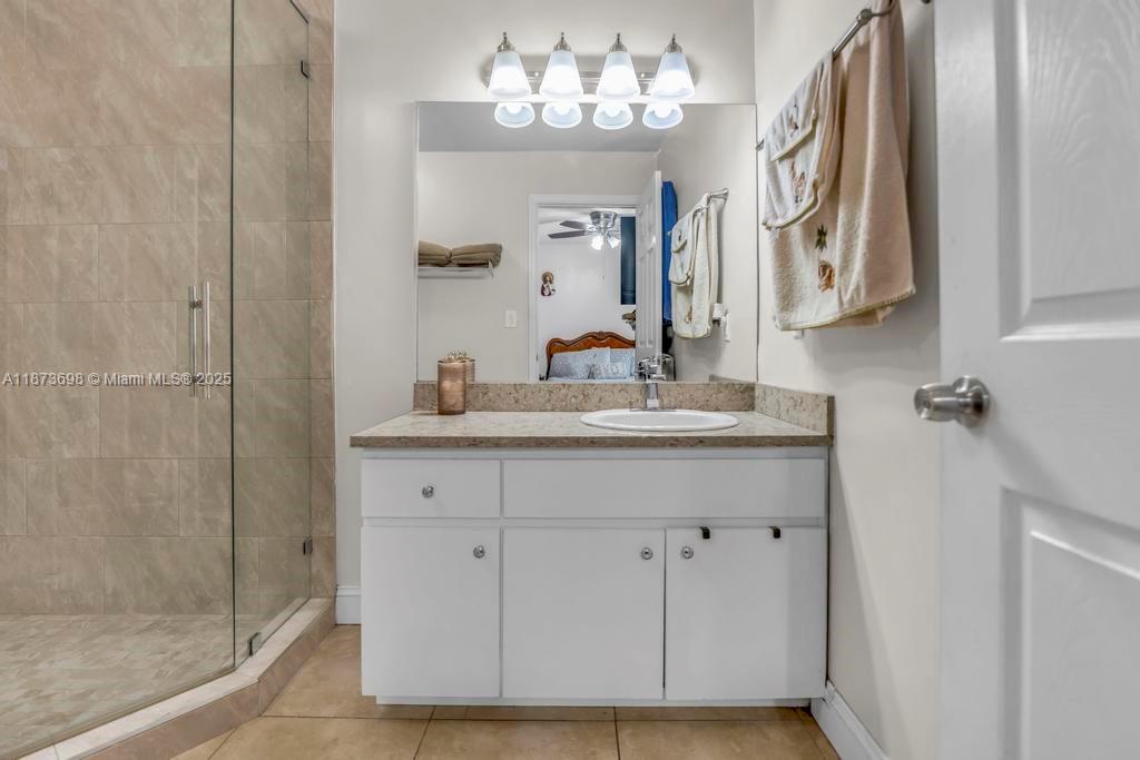 MEADOW WOOD MANOR SEC 8 - Residential