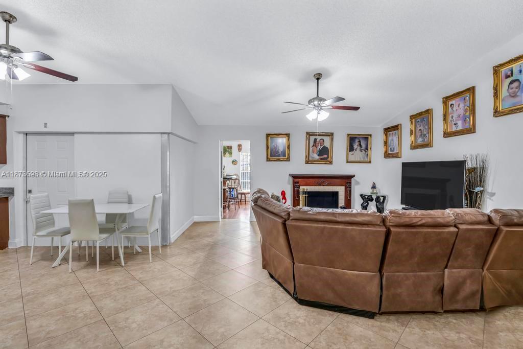 MEADOW WOOD MANOR SEC 8 - Residential