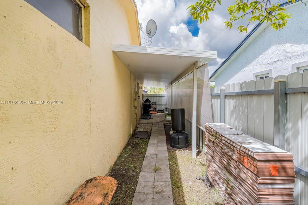 MEADOW WOOD MANOR SEC 8 - Residential