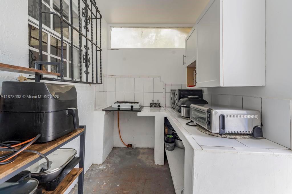 MEADOW WOOD MANOR SEC 8 - Residential