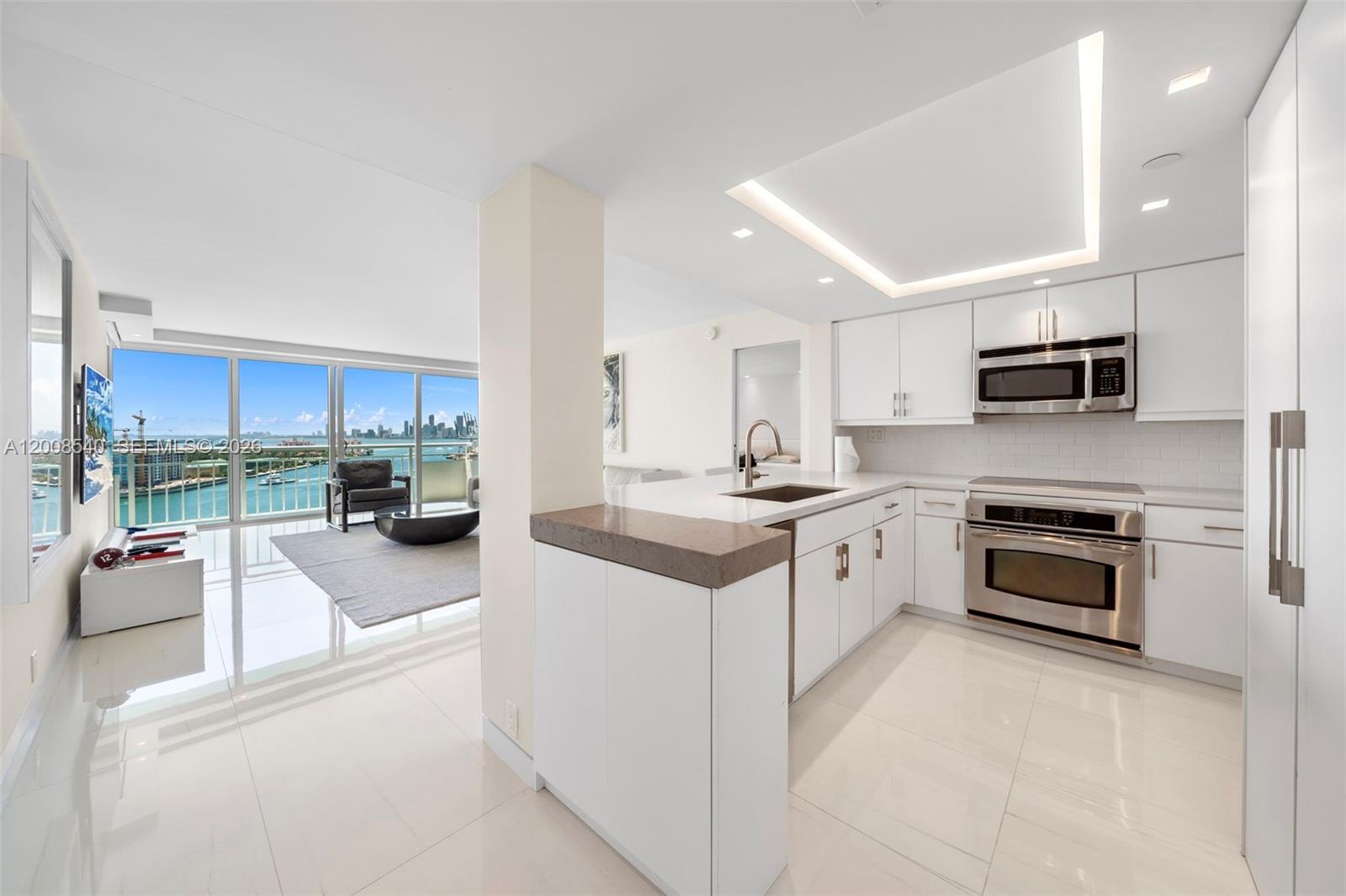 400 S Pointe Dr 2101