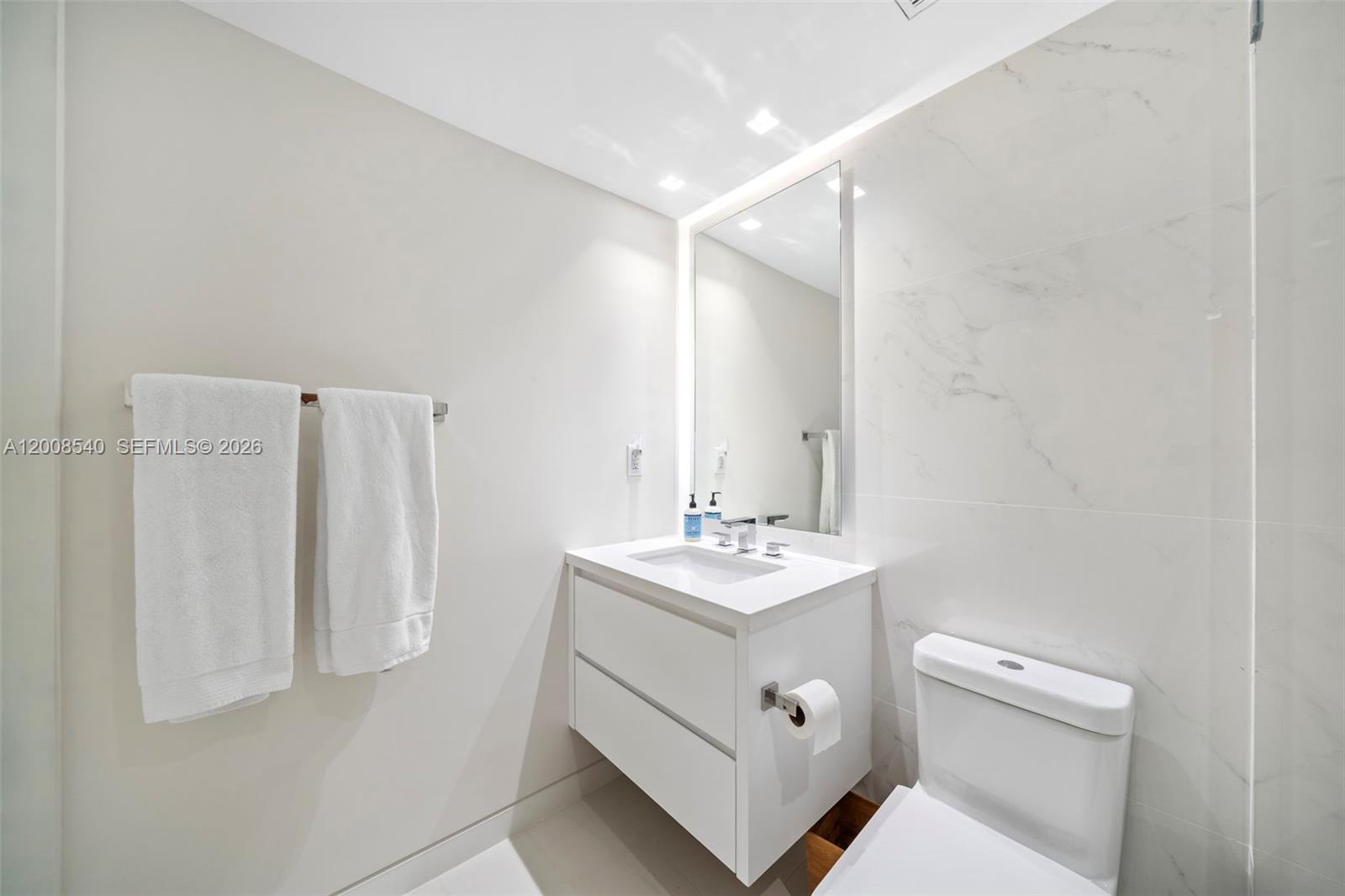 SOUTH POINTE TOWERS CONDO - Residential