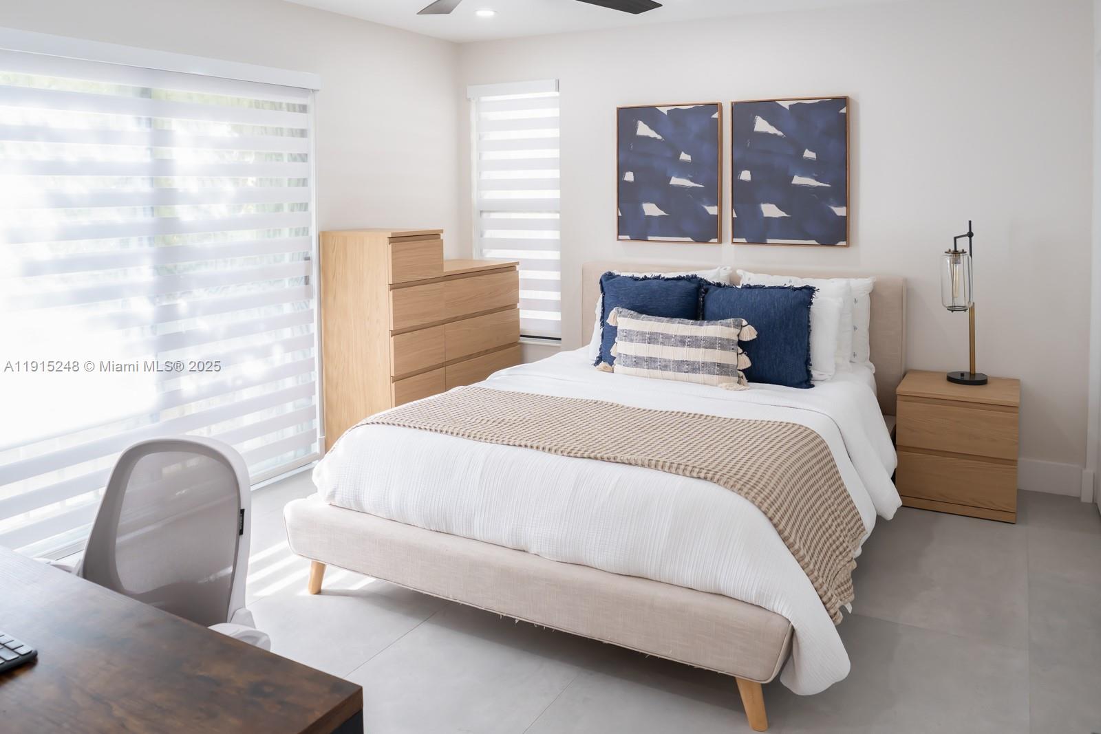 VALENCIA TOWNHOUSE CONDO - Residential