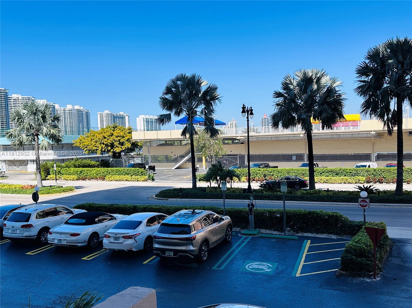 WINSTON TOWERS 100 CONDO - Residential Lease