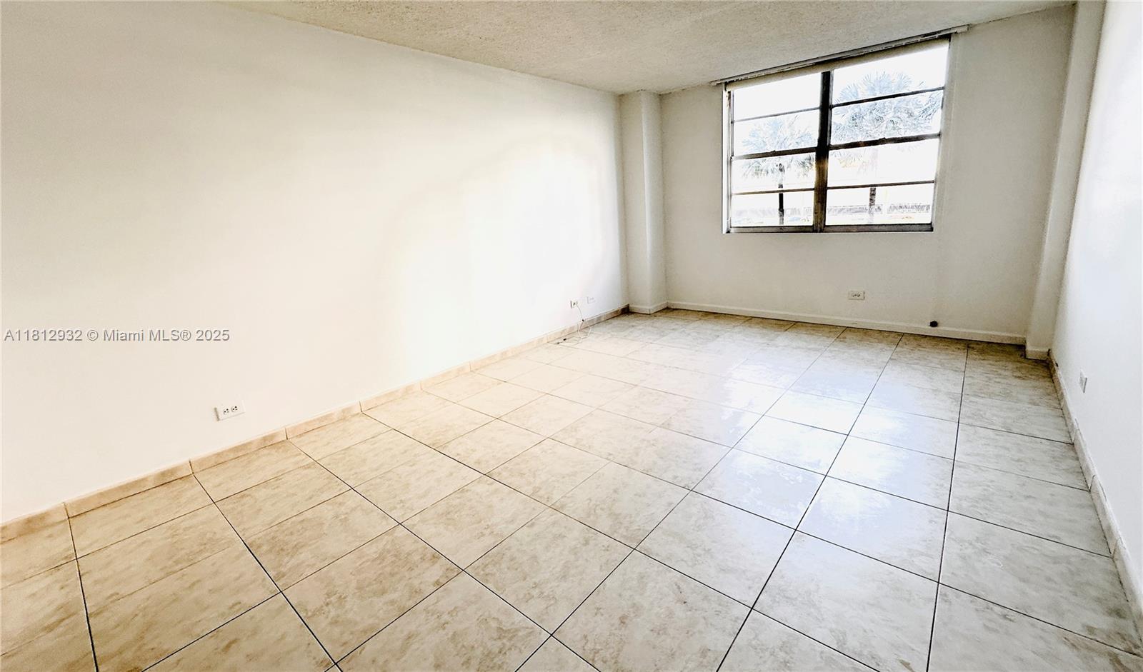 WINSTON TOWERS 100 CONDO - Residential Lease