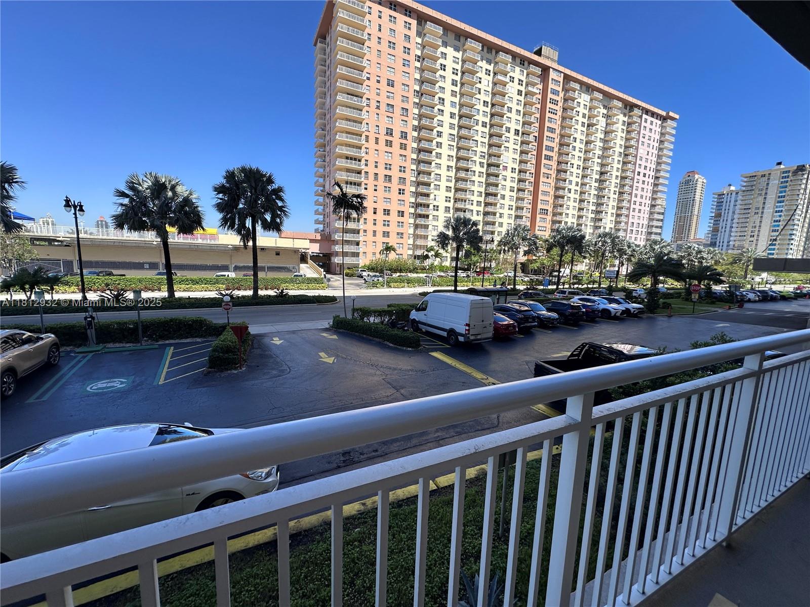 WINSTON TOWERS 100 CONDO - Residential Lease