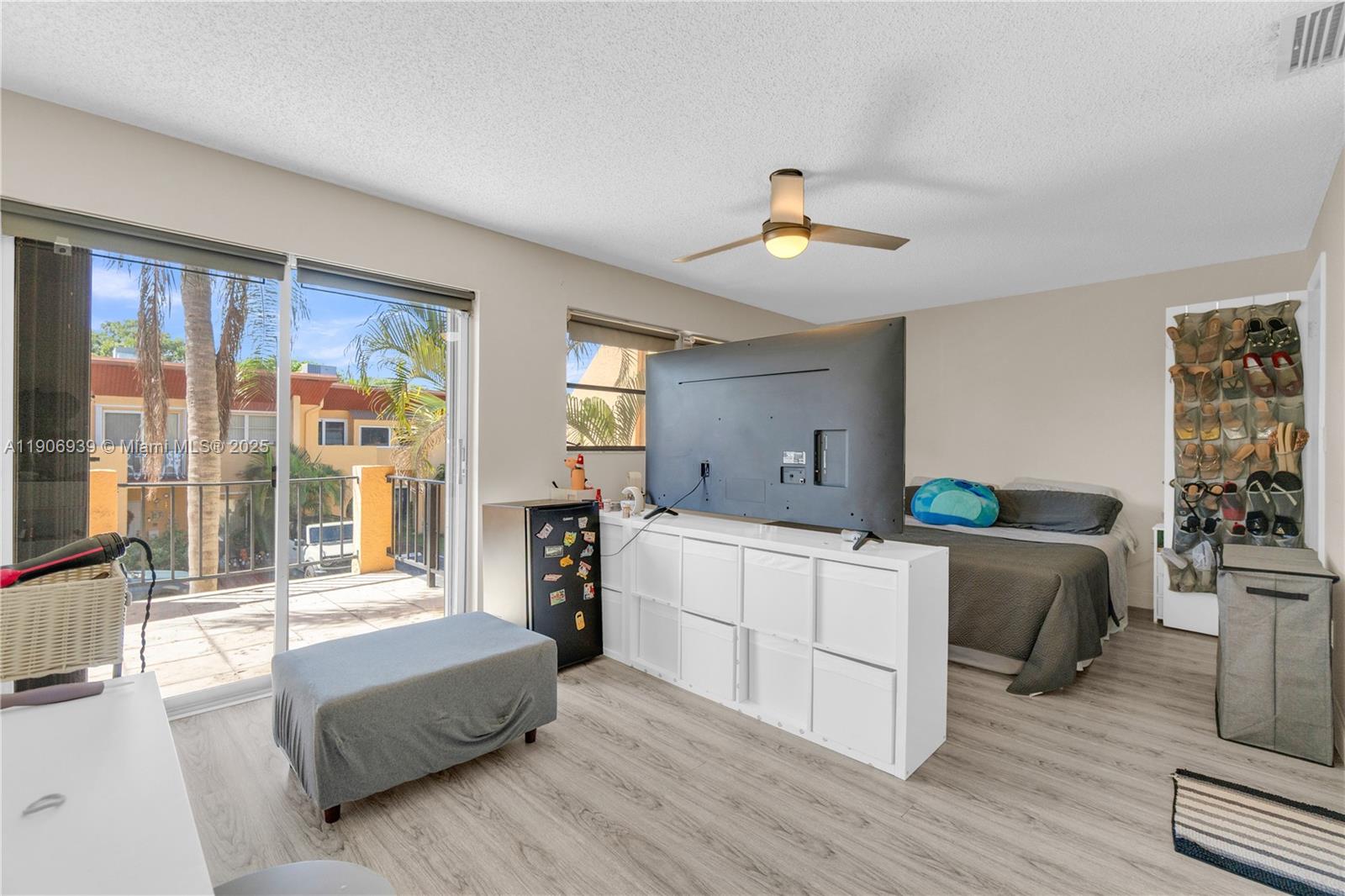 TARACOMA TOWNHOMES CONDO - Residential