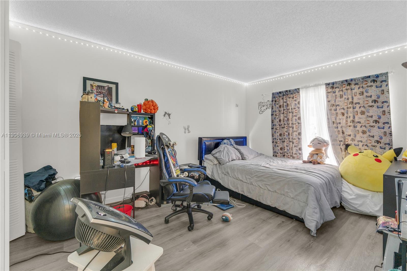 TARACOMA TOWNHOMES CONDO - Residential