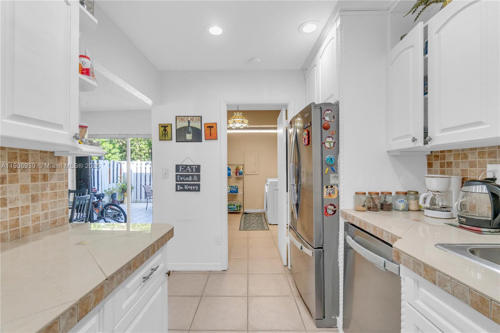 TARACOMA TOWNHOMES CONDO - Residential