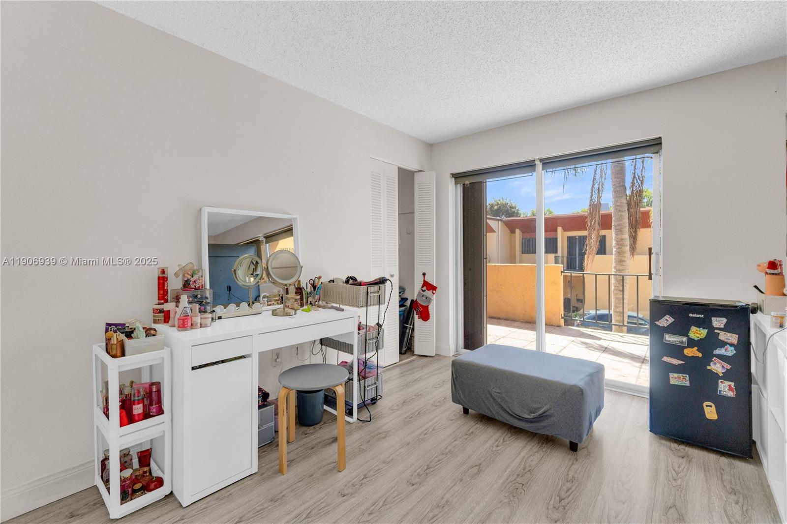 TARACOMA TOWNHOMES CONDO - Residential