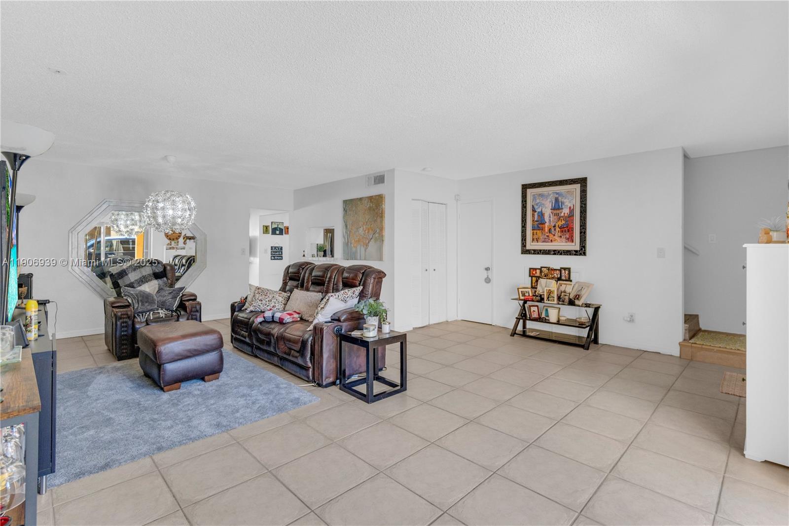 TARACOMA TOWNHOMES CONDO - Residential