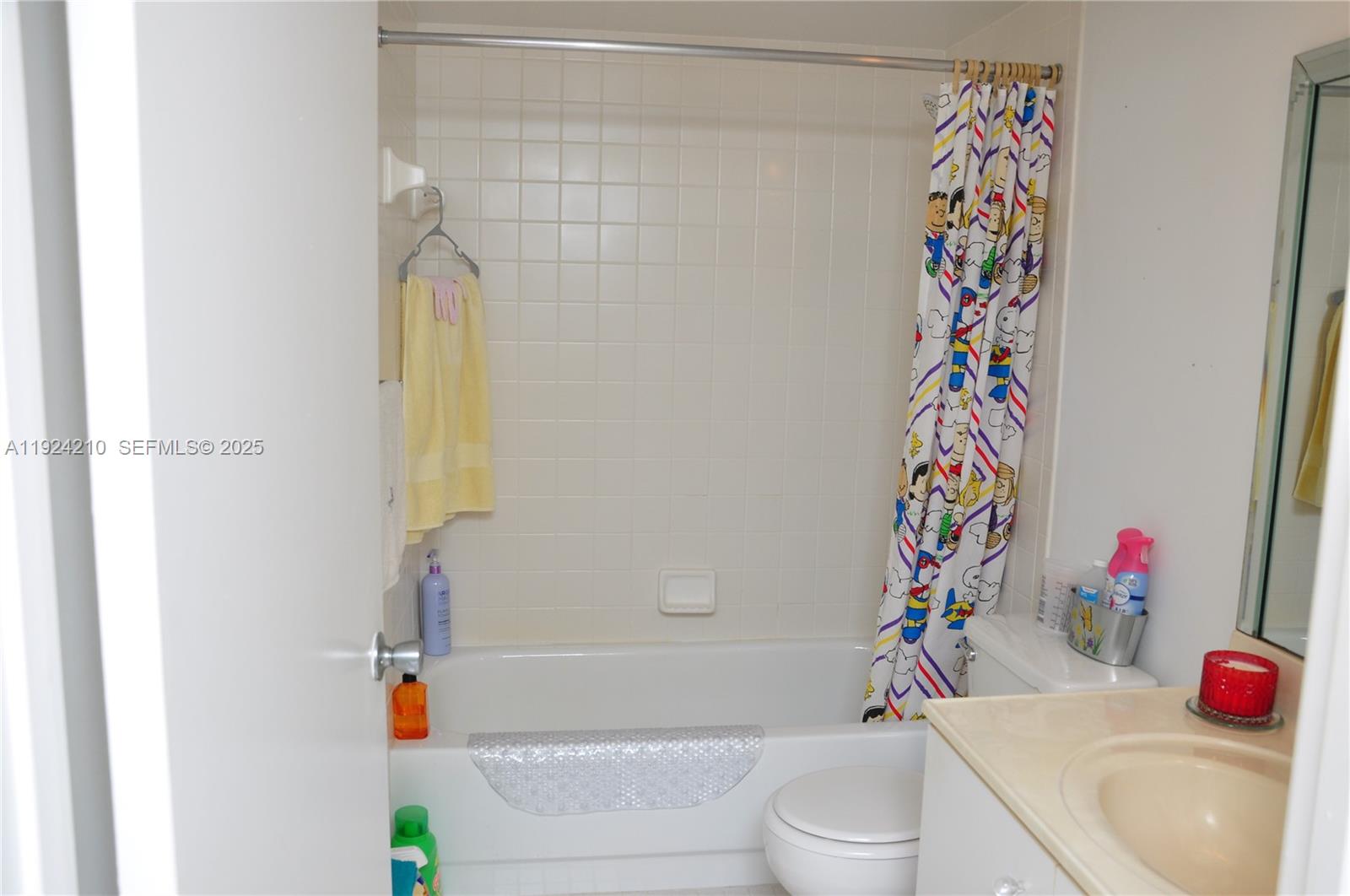 IVANHOE EAST AT CENTURY V - Residential