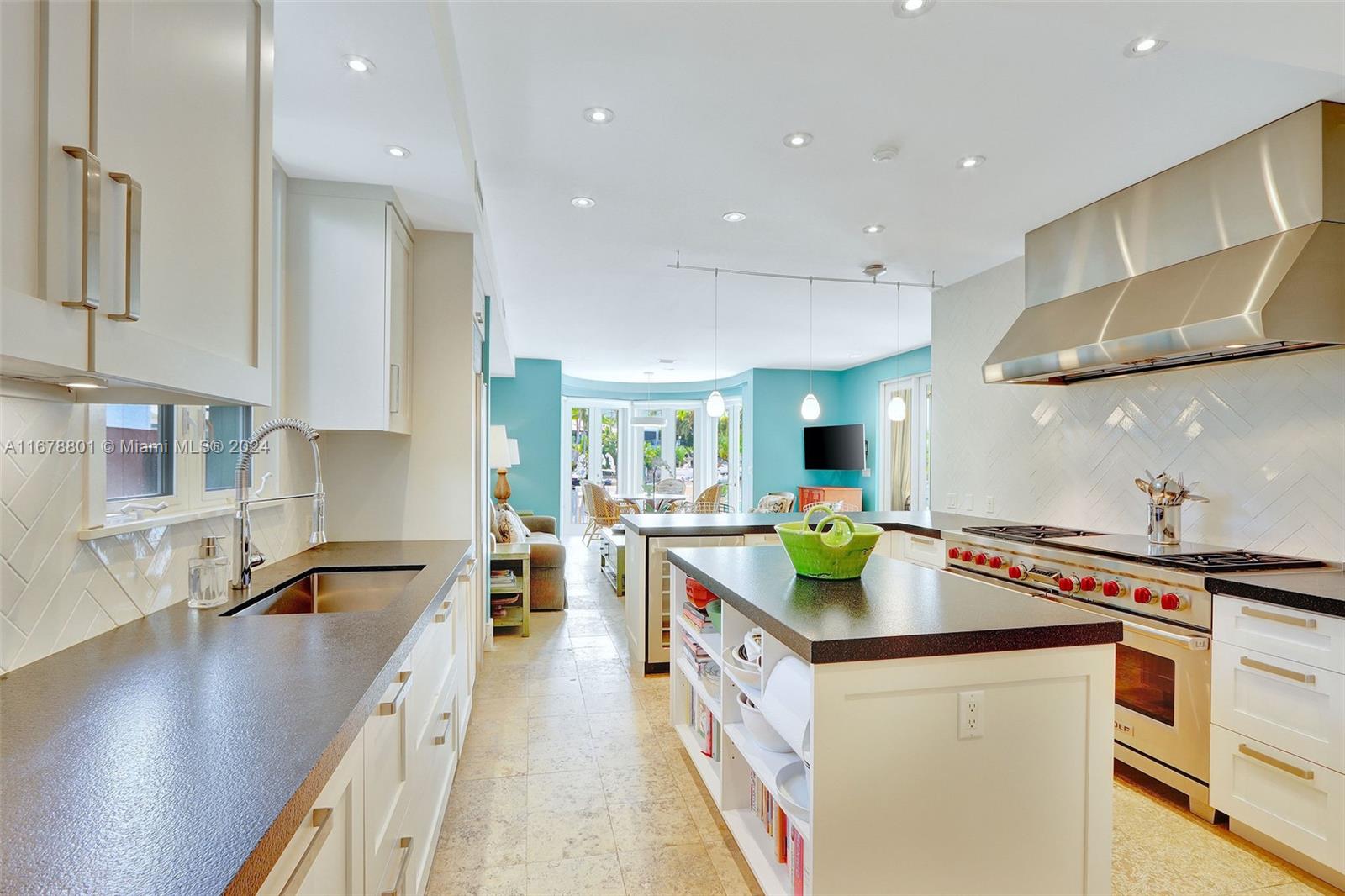 CAPE FLORIDA SUB SEC 3 - Residential