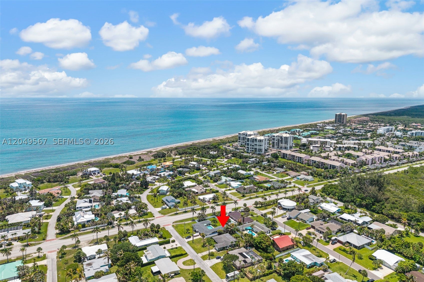 1915 Jacaranda Dr