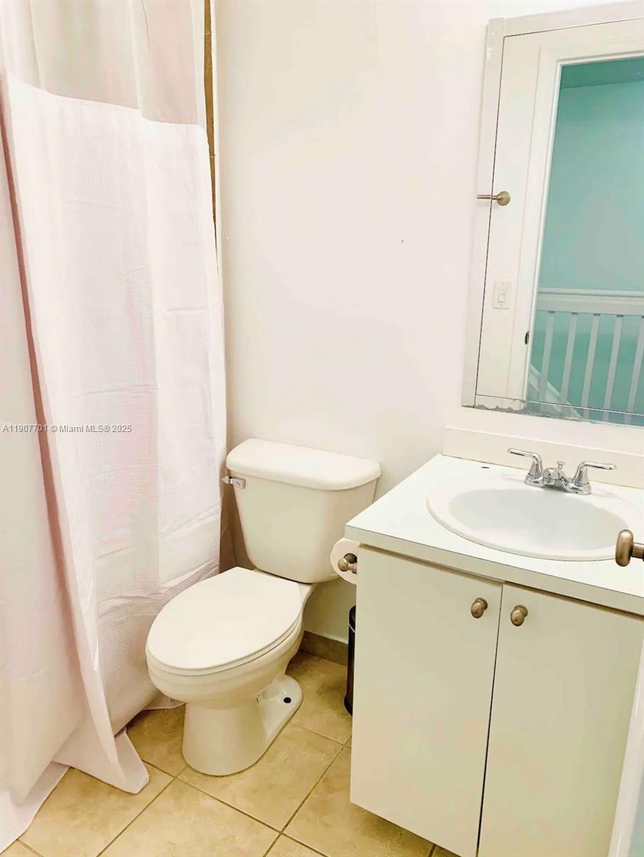 VERONA CONDO - Residential Lease