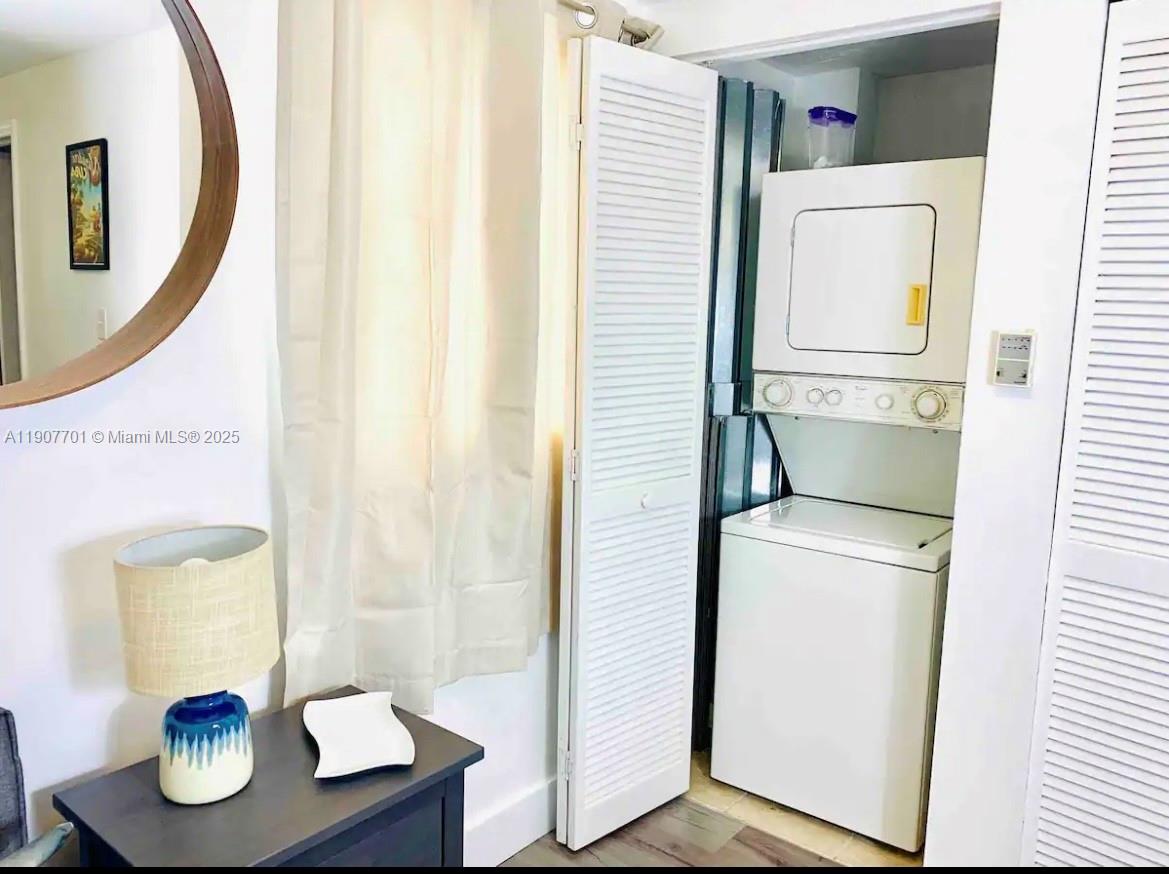 VERONA CONDO - Residential Lease