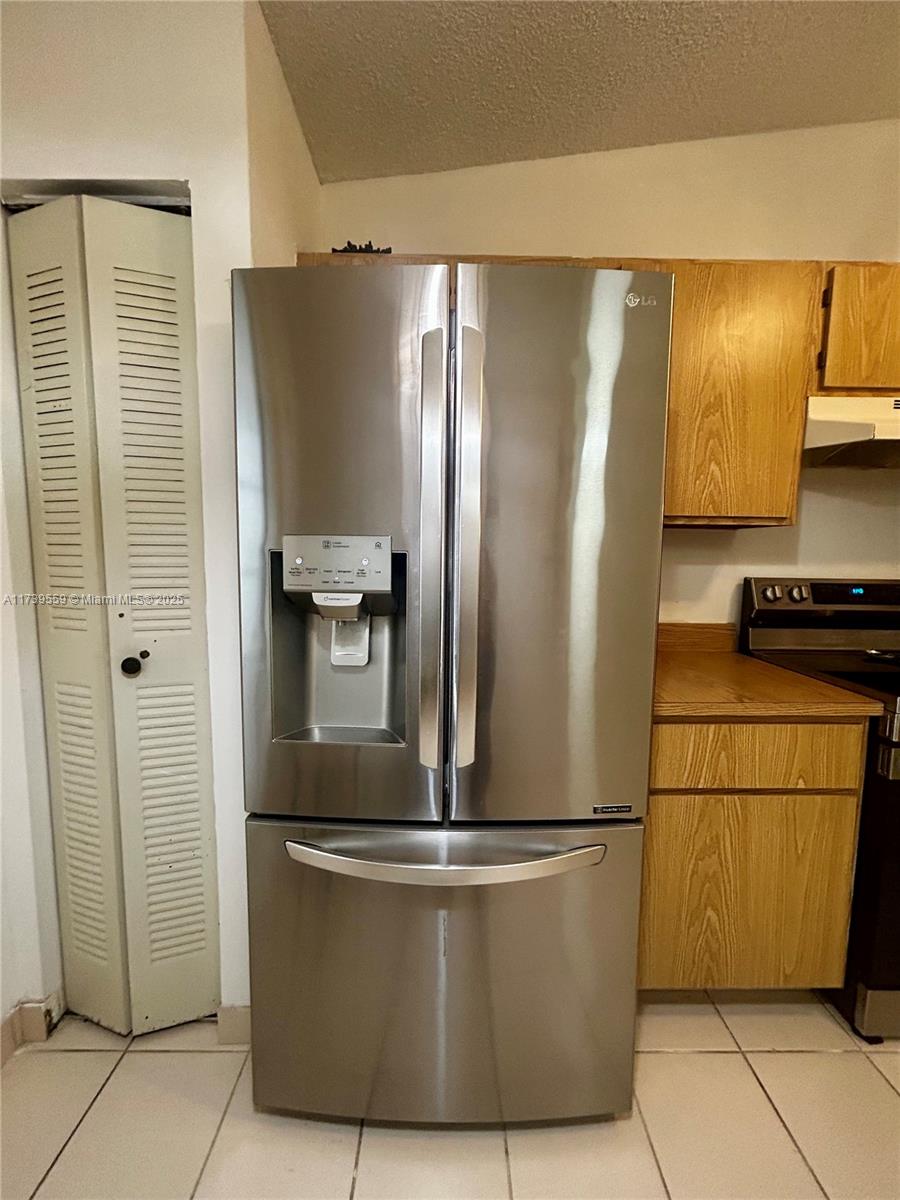 WHISPER WALK CONDO - Residential