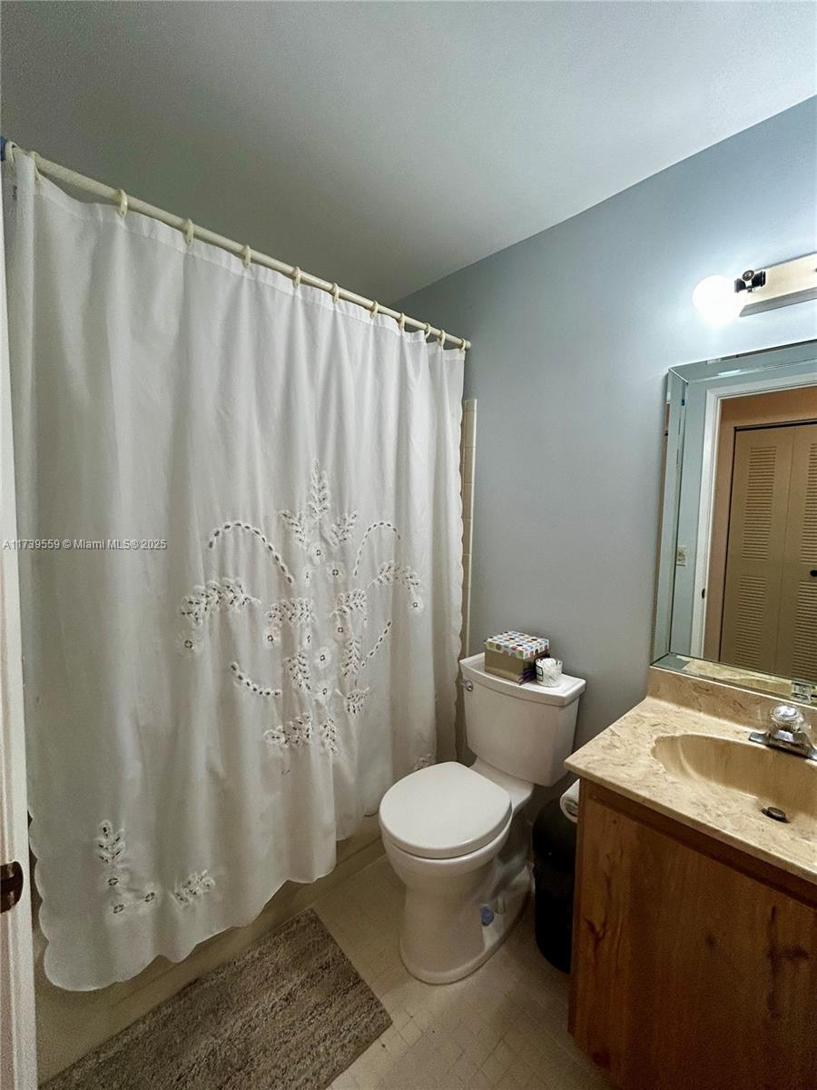 WHISPER WALK CONDO - Residential