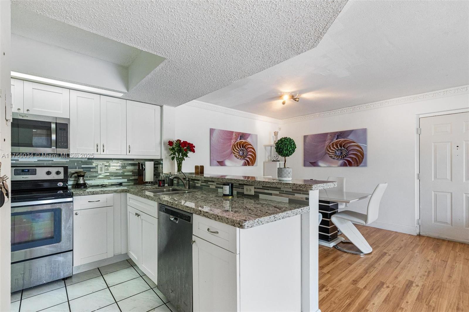 VILLA RUSTICA I CONDO - Residential