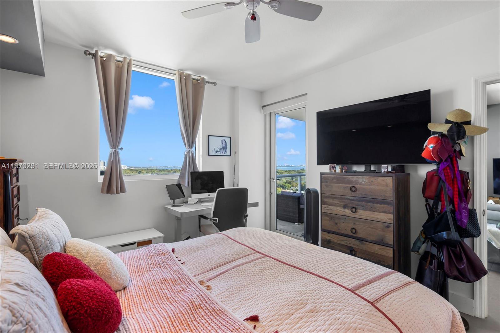 CORAL SEA VIEW CONDO - Residential