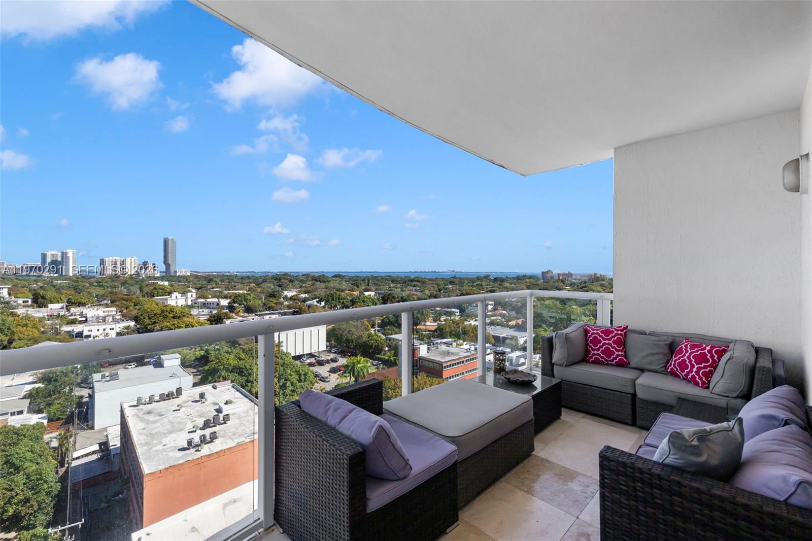 CORAL SEA VIEW CONDO - Residential