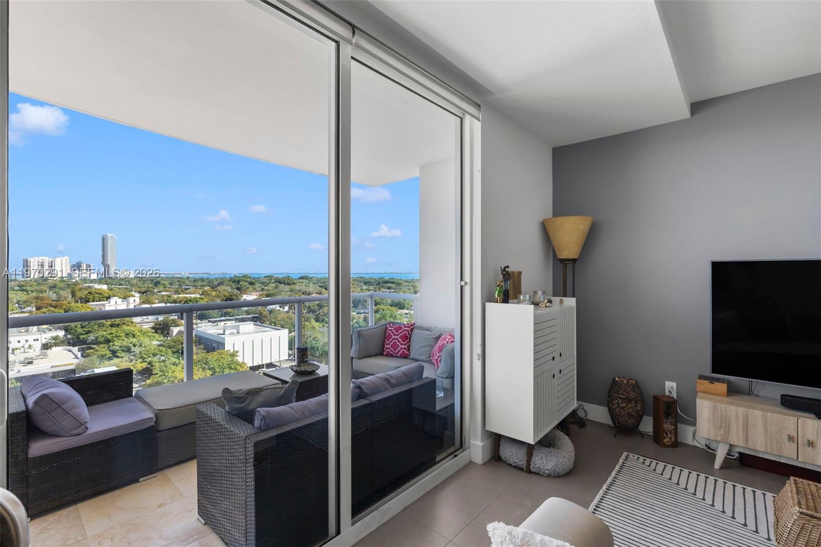 CORAL SEA VIEW CONDO - Residential
