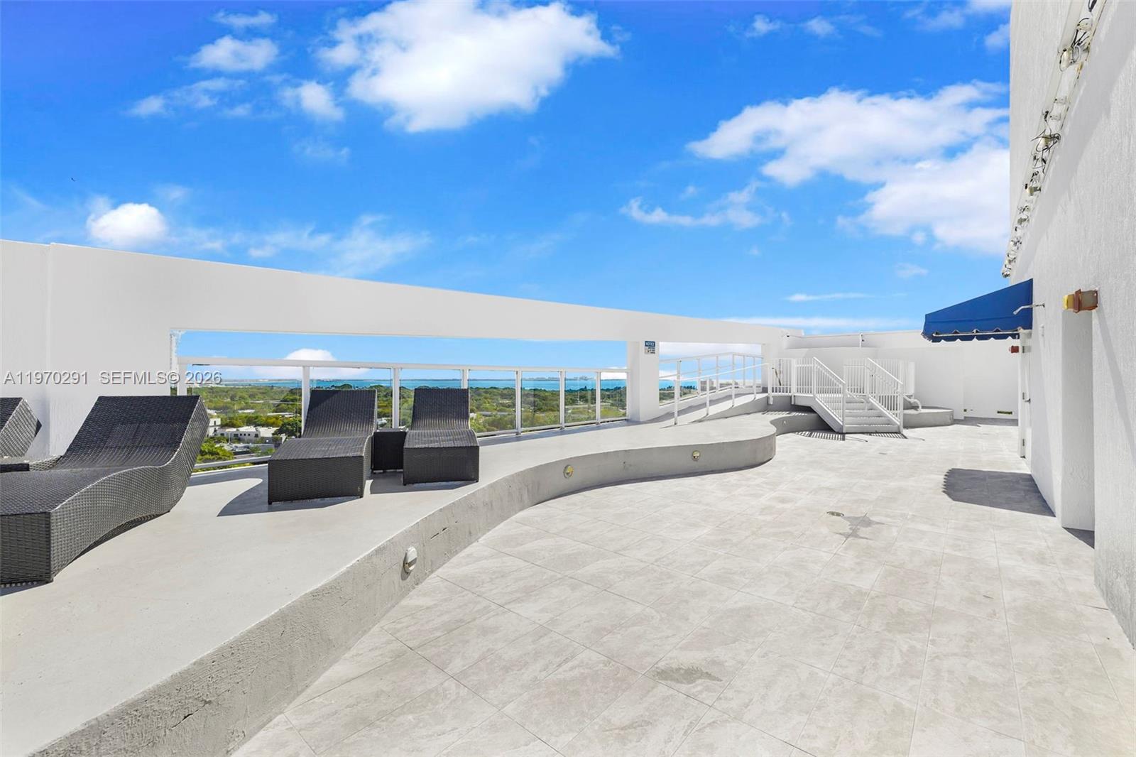 CORAL SEA VIEW CONDO - Residential