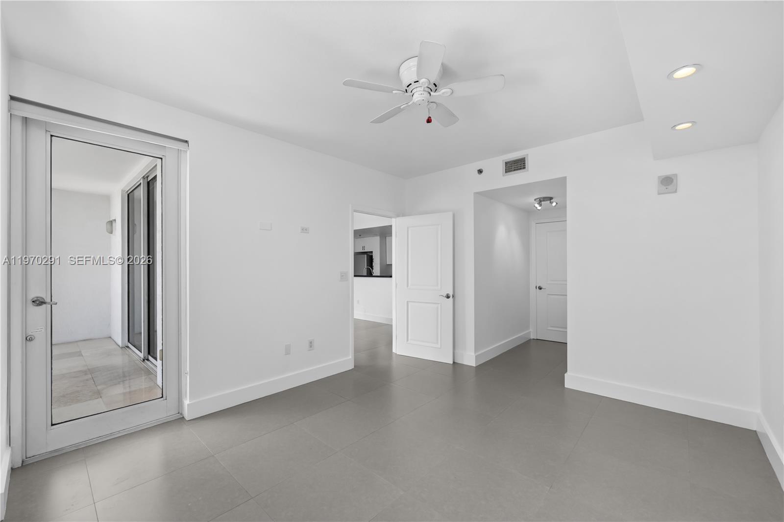 CORAL SEA VIEW CONDO - Residential