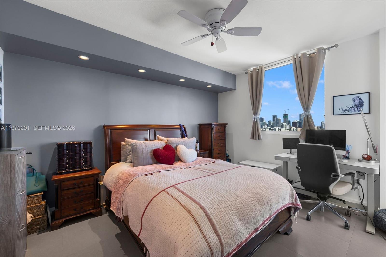 CORAL SEA VIEW CONDO - Residential