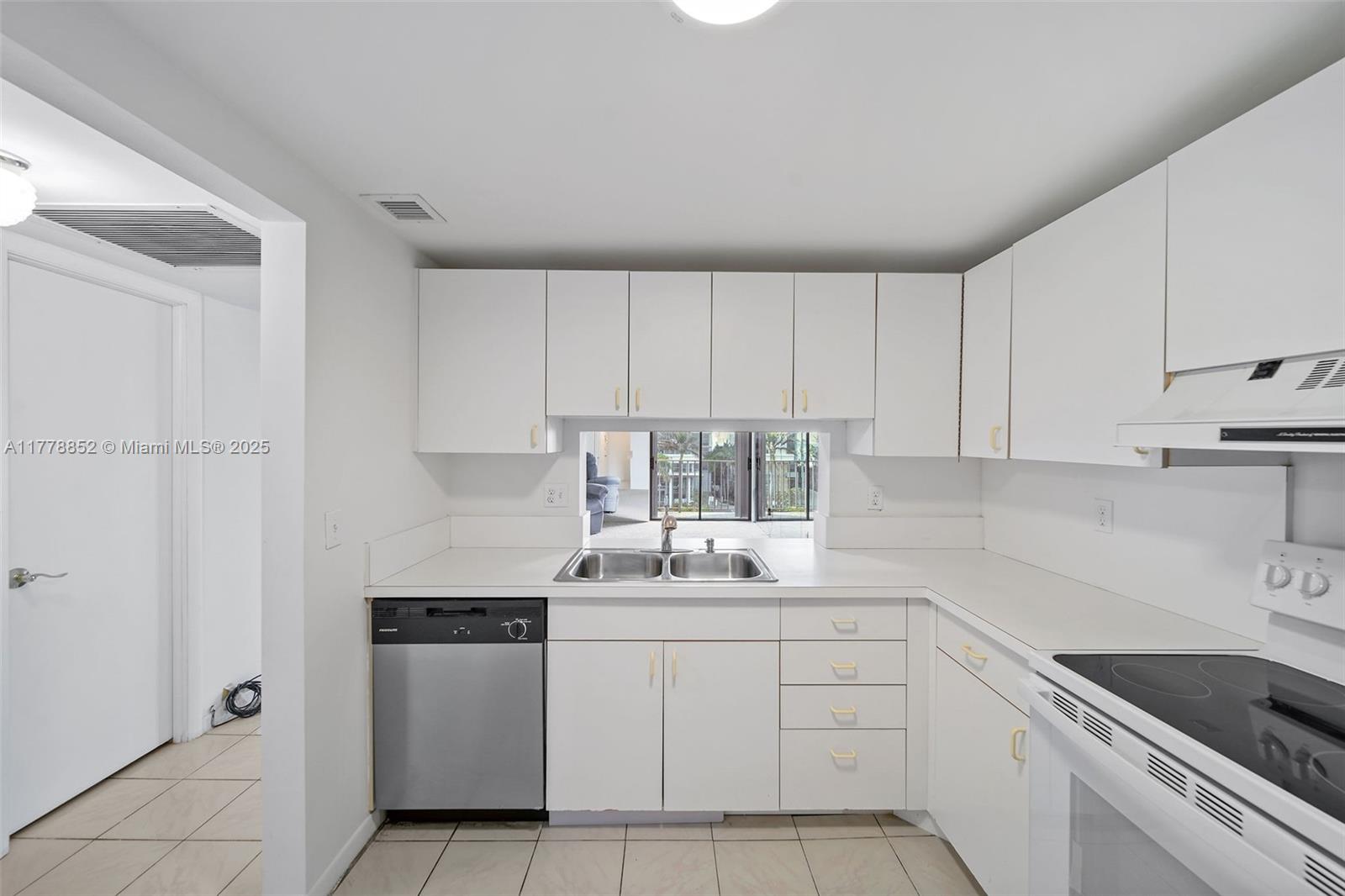 CLINTON CONDO - Residential