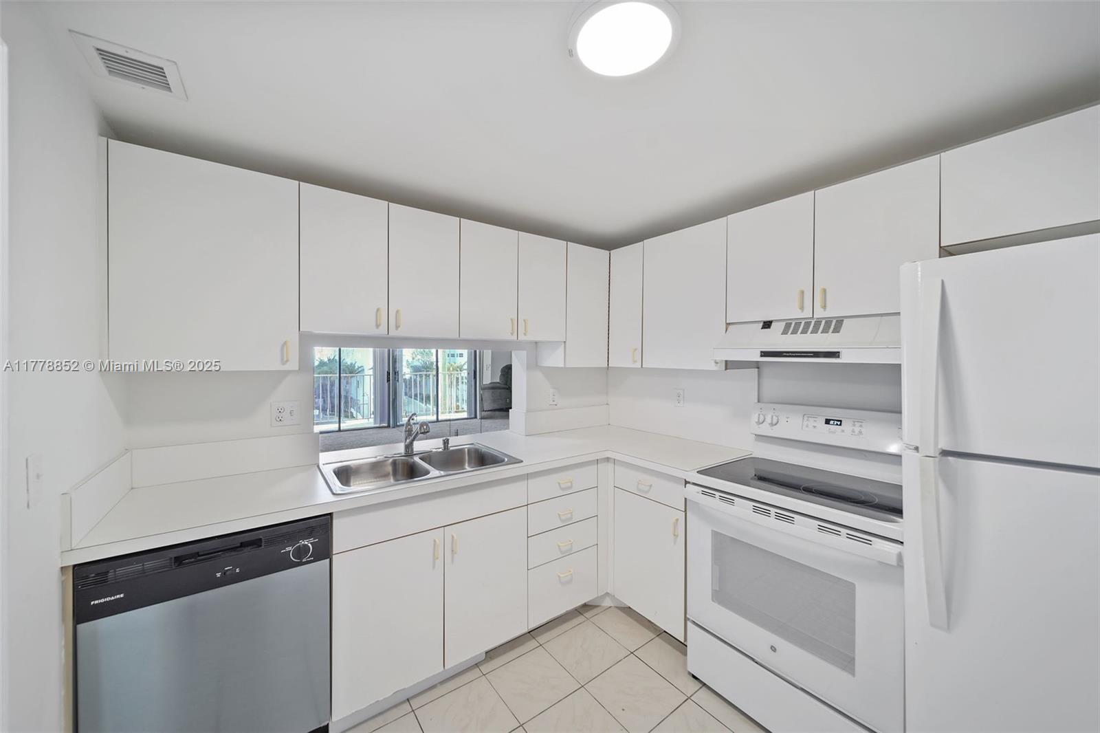 CLINTON CONDO - Residential