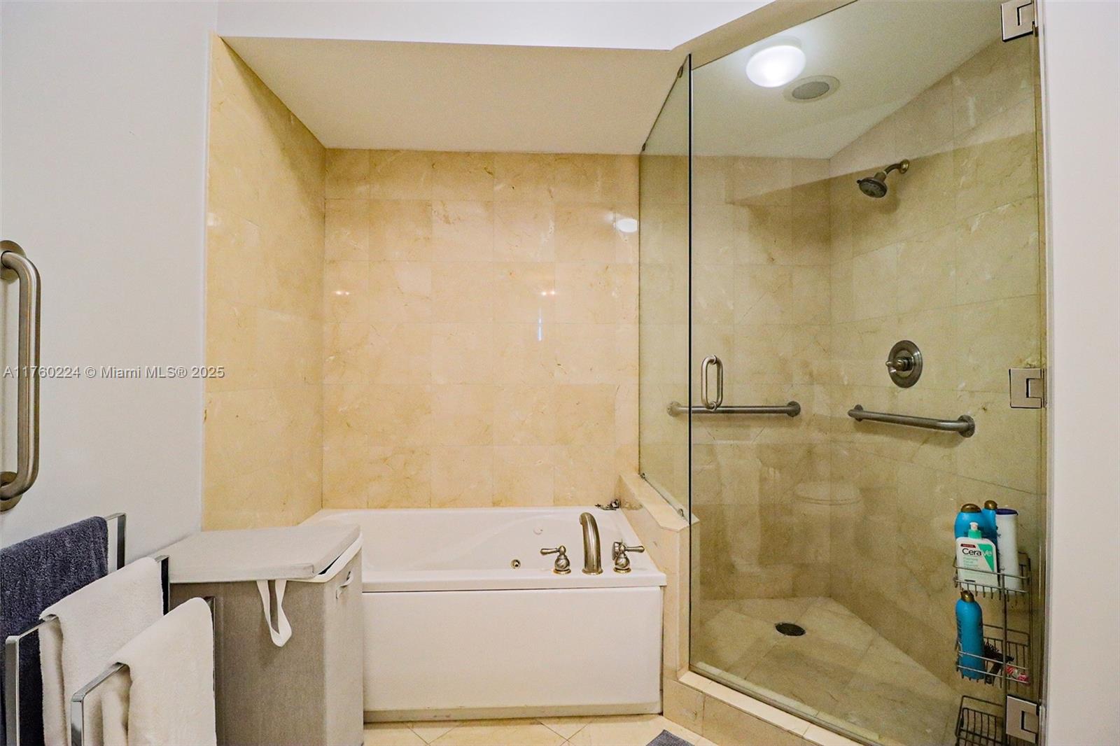 AKOYA CONDO - Residential Lease