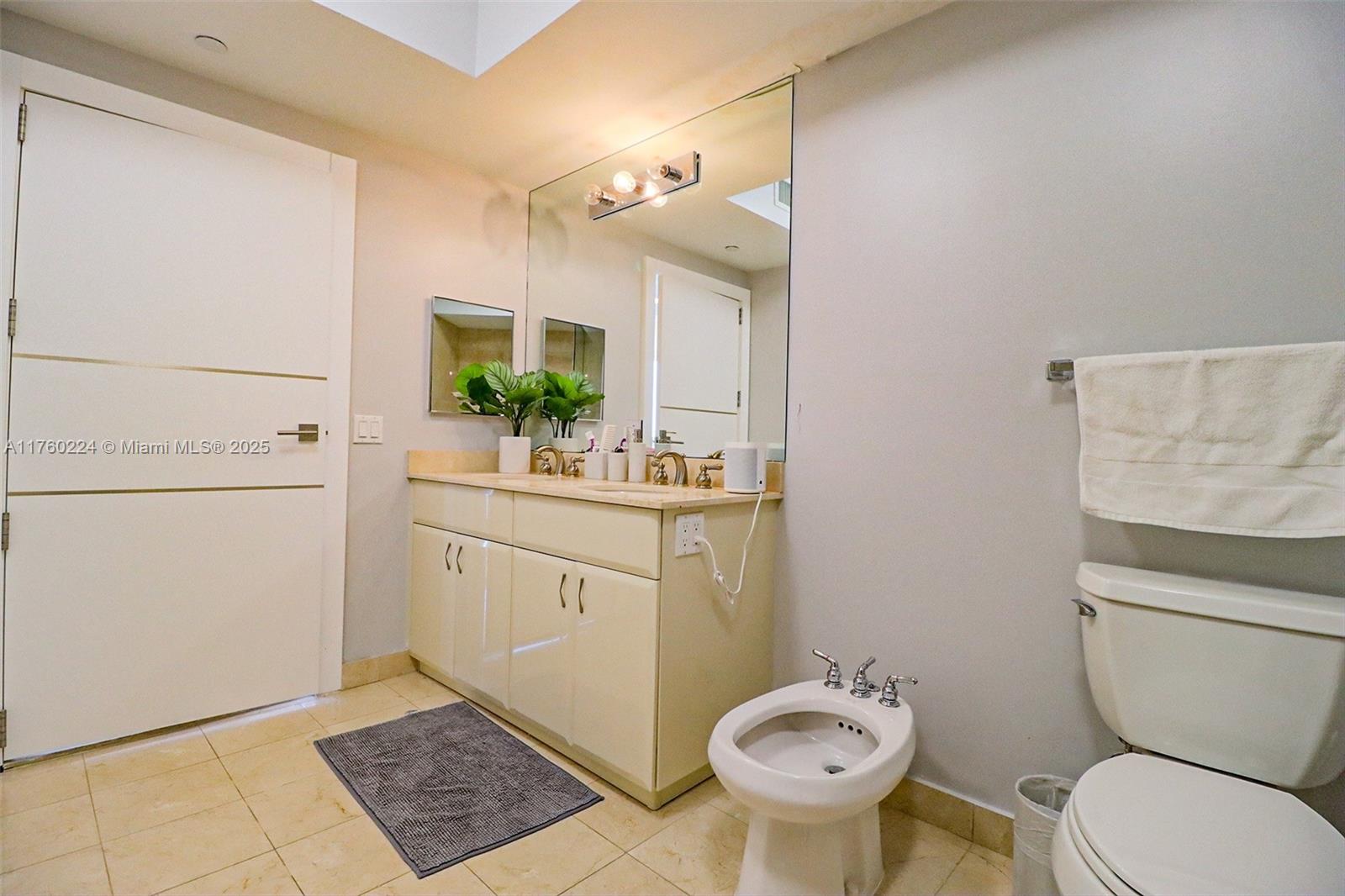 AKOYA CONDO - Residential Lease