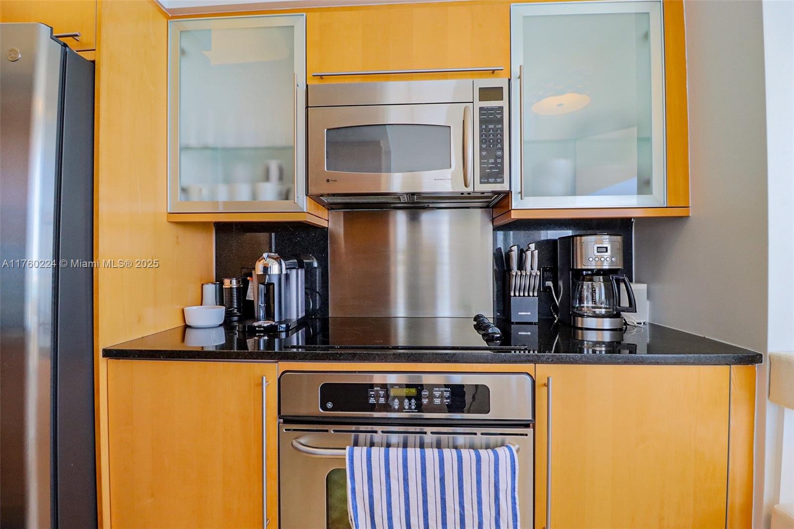 AKOYA CONDO - Residential Lease